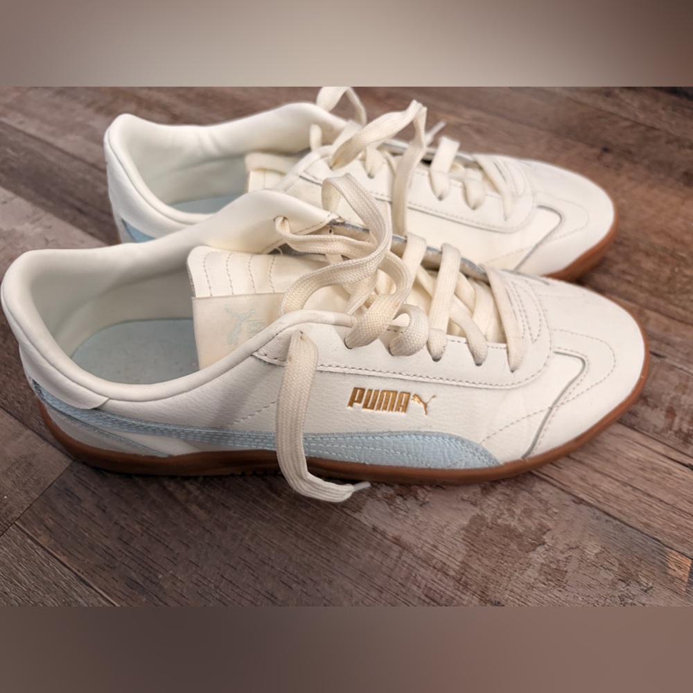Puma White and Light Blue Sneakers with Gum Sole